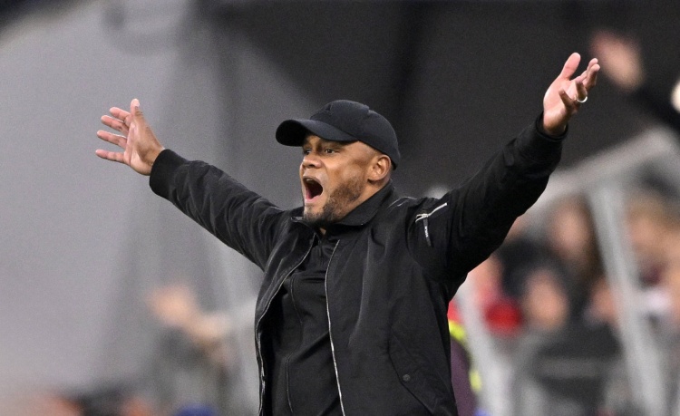 世界杯直播平台app下载-孔帕尼:由于名字和肤色,我们必须付出双倍的努力才能找到工作