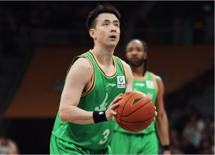 世界杯直播下载-里程碑之战!赵继伟16+7+8统治加时 总抢断超琼斯升历史第9